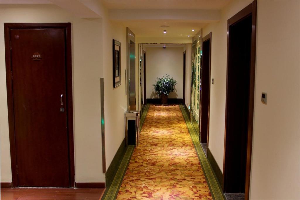 Greentree Inn Yiwu International Trade City Hotel Екстериор снимка